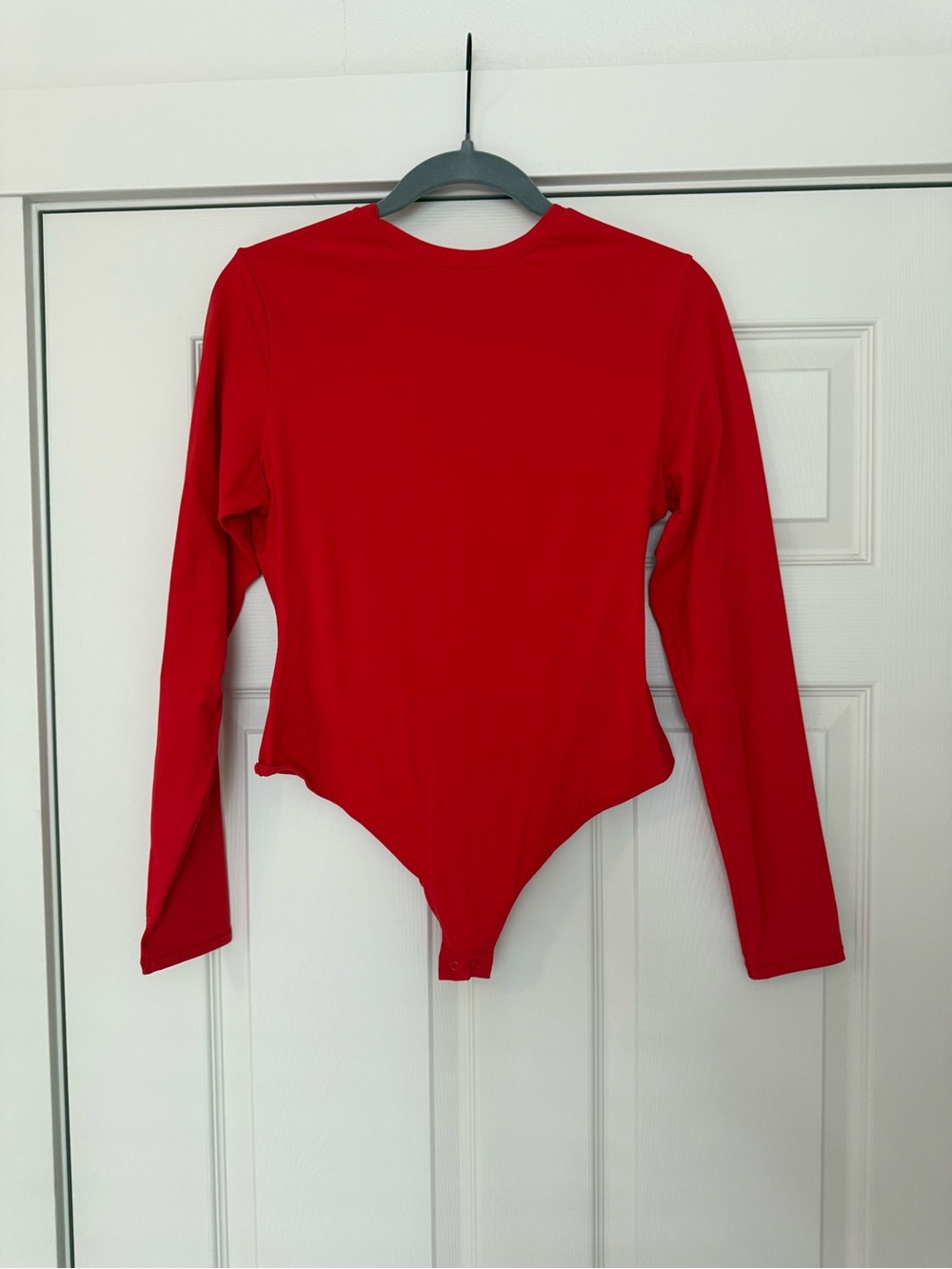 SKIMS Long-Sleeve Fits Everyone Bodysuit - Cherry